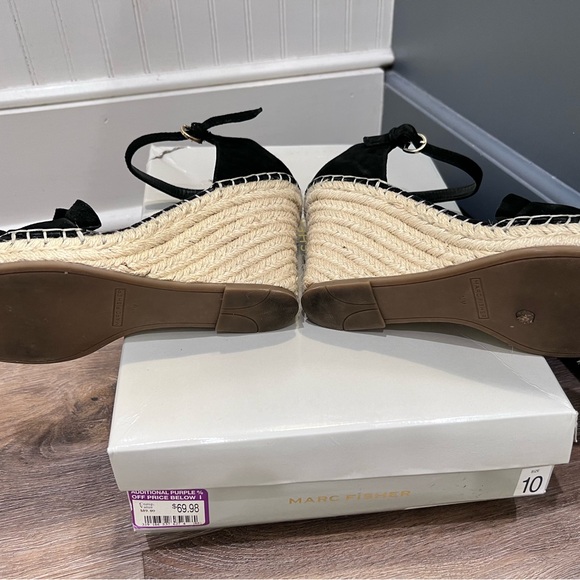 Marc Fisher - Kickoff black, suede, wedge sandal, size 10 - Picture 6 of 7